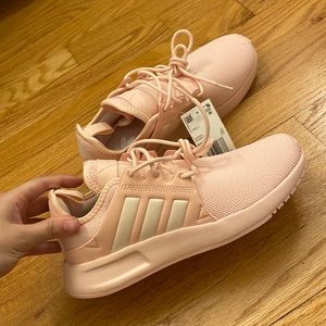 NWT Adidas tennis shoes